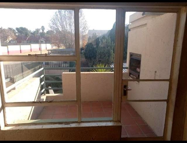3 BEDROOM APARTMENT FOR SALE IN GROBLERPARK